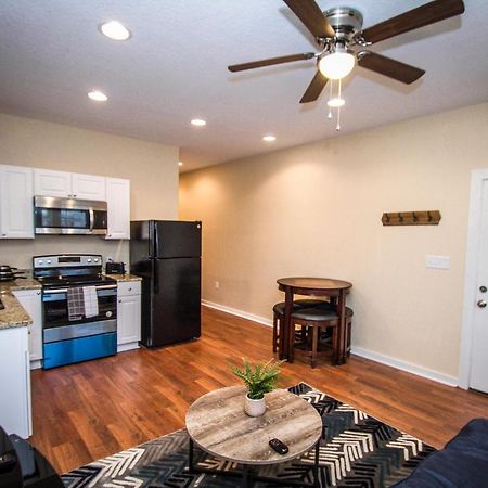 Hackberry St #A Renovated 2Br/2Ba Near Downtown Daire San Antonio Dış mekan fotoğraf