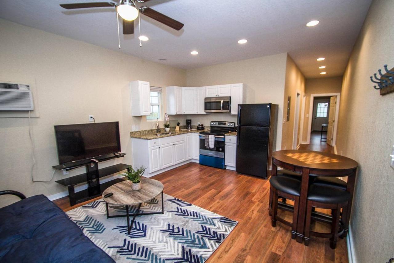 Hackberry St #A Renovated 2Br/2Ba Near Downtown Daire San Antonio Dış mekan fotoğraf